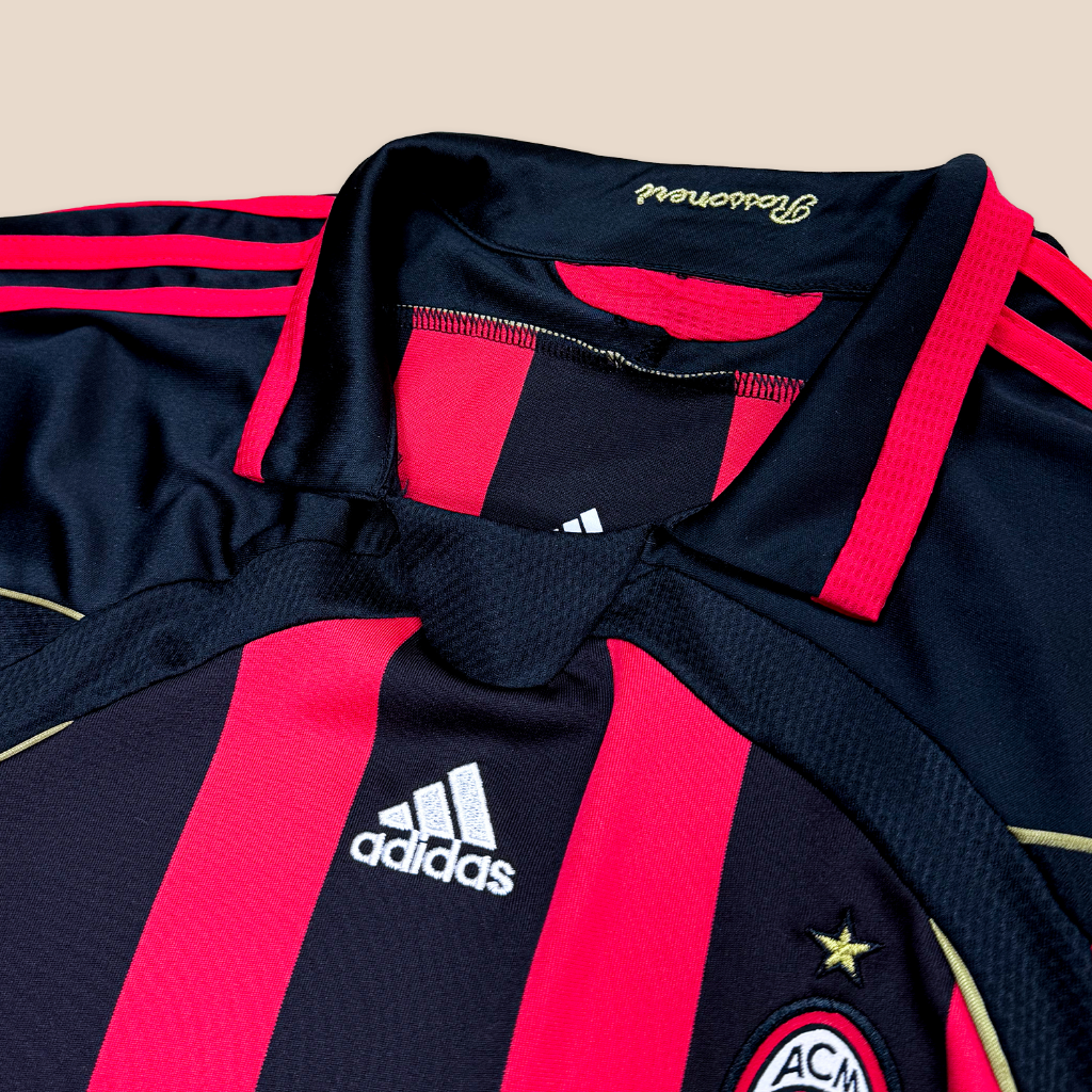 AC Milan 2006/07 Local para Niños