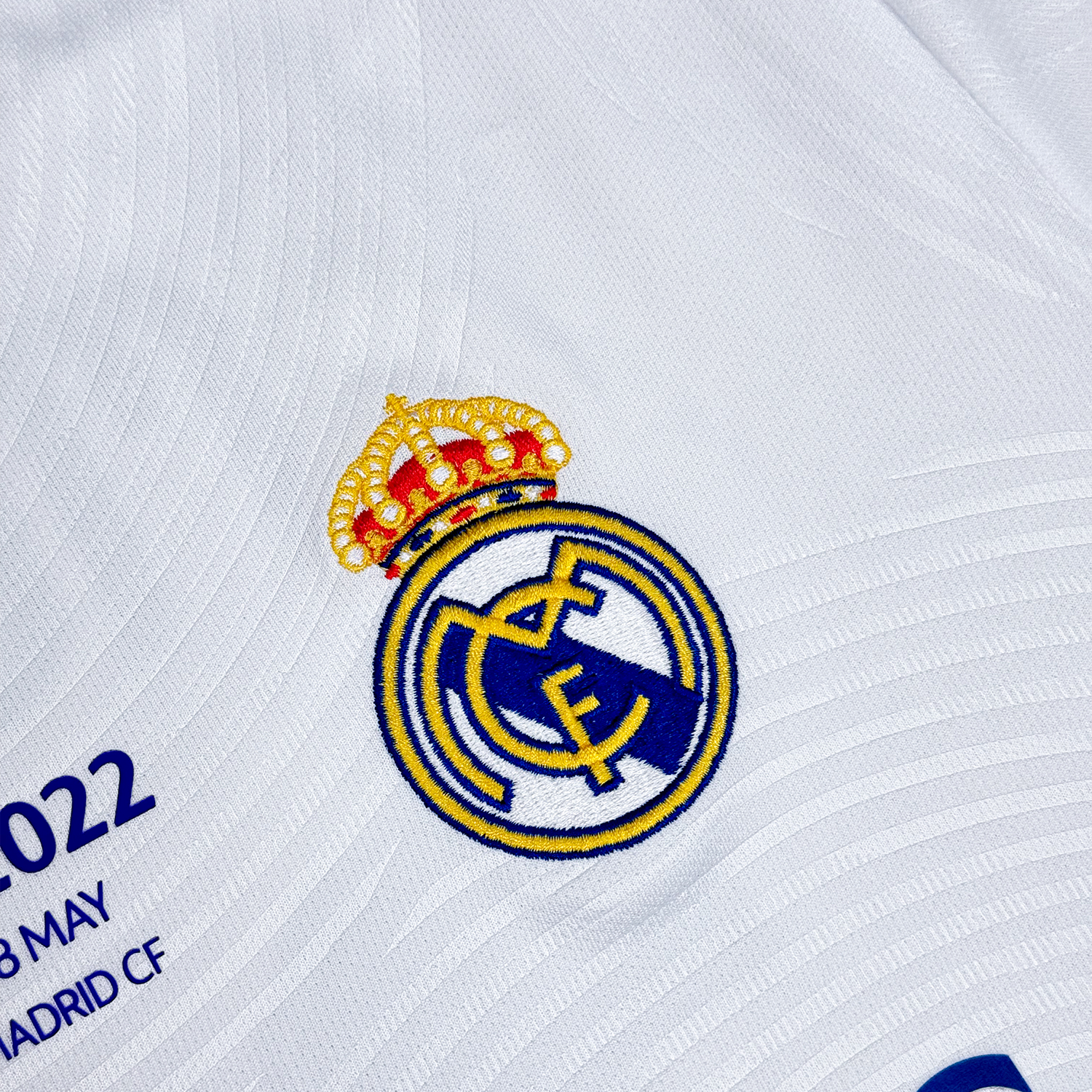 Real Madrid 2021/22 Local