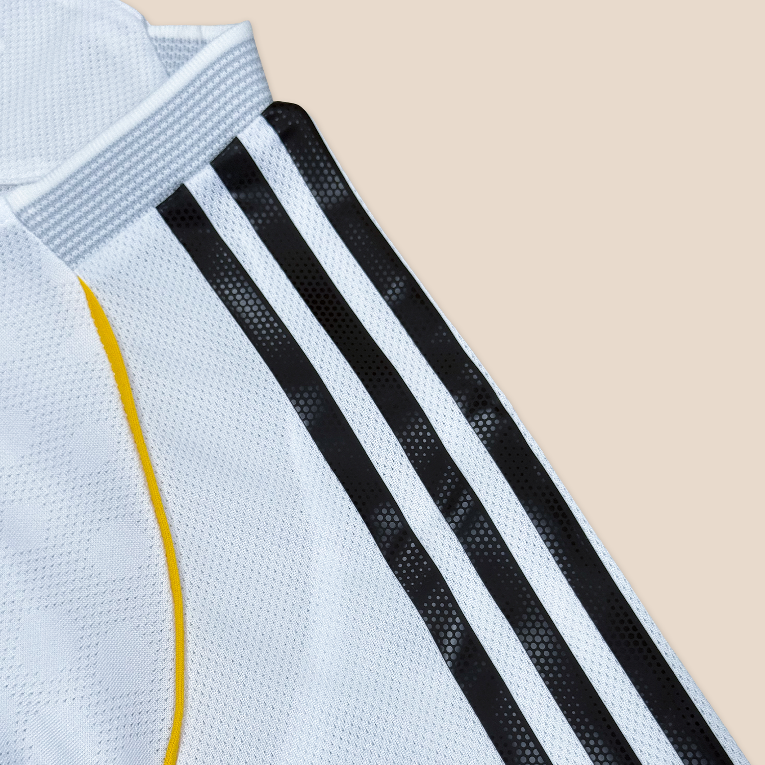 Real Madrid 2025/26 Local Versión Jugador