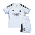Real Madrid 2025/26 Local para Niños